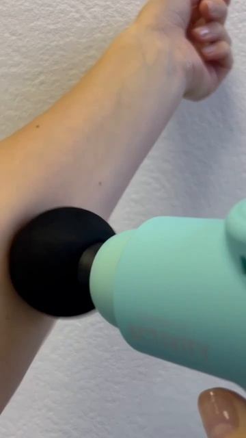 Перкуссионный массажер FABERLIC. Серия: Activity. Артикул: 910618 🏡 #faberlic смотреть онлайн