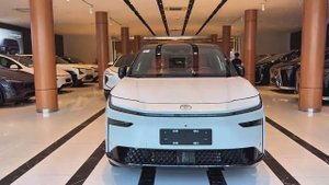 Toyota BZ3X 2025 обзор