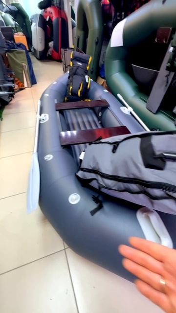 Для сплава самое то! Легкая и вместительная двухместная лодка с надувным дном. смотреть онлайн