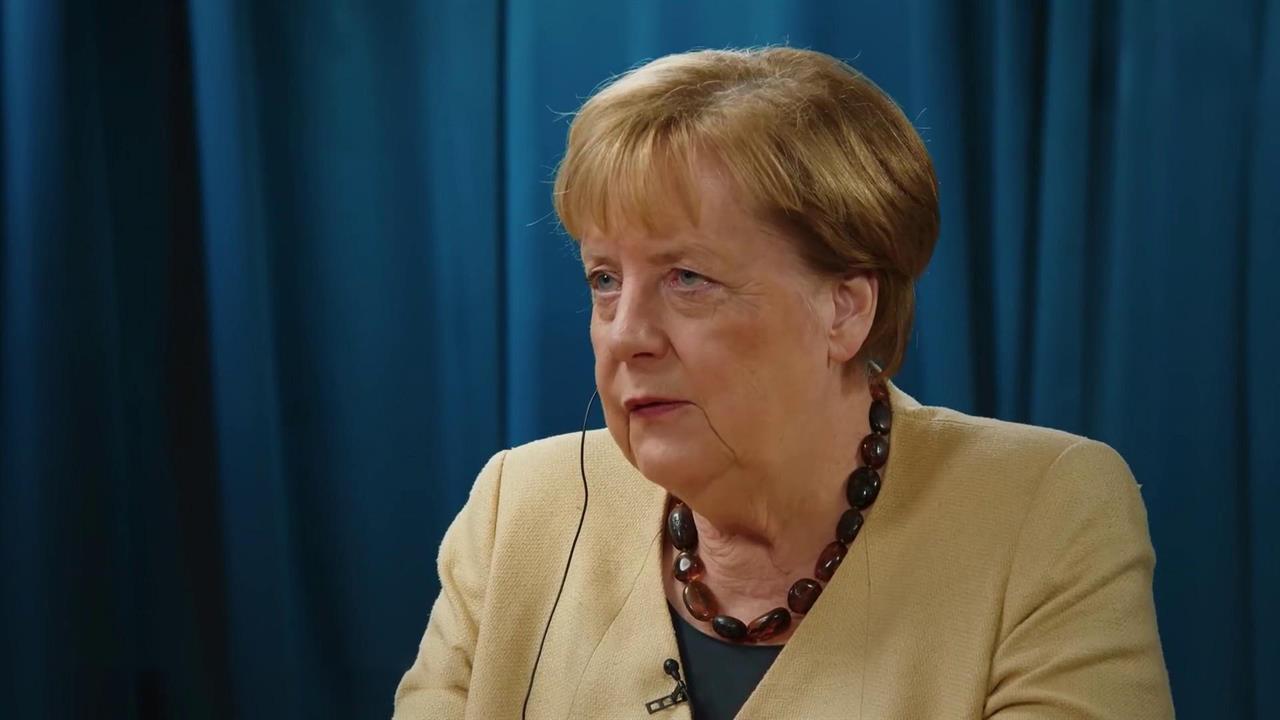 Бывший канцлер Германии рассказала, как принимают решения в Старом Свете