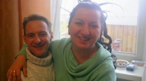 Алиса творит чудеса и оживляет фото.