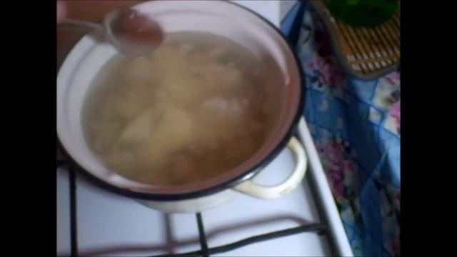 Как варить замороженные пельмени в кастрюле