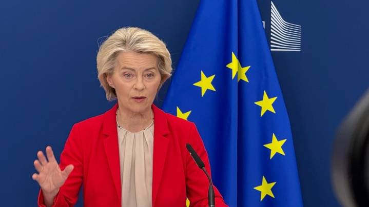 Фон дер Ляйен призвала ЕС очень внимательно прослушать выступление Путина в Сочи