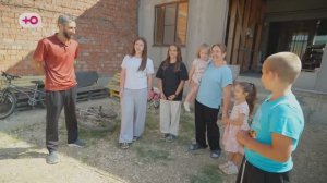 15-летняя дочь московских бизнесменов едет в многодетную семью