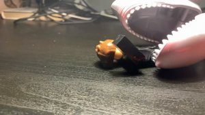 Пловец и акула Роблокс и Лего