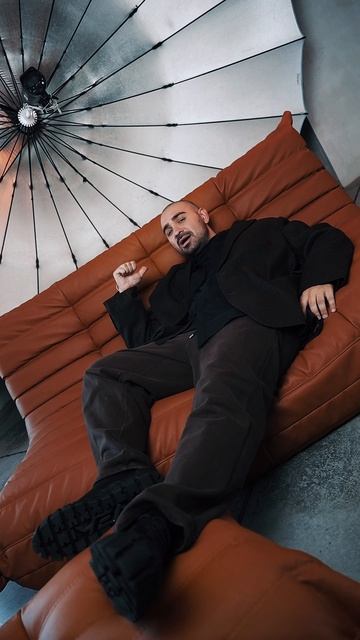 Саша Санта - Под дождем смотреть онлайн