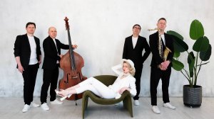 Jazzplay  это джаз- бенд, объединяющий традиции и новаторство.Наш сайт https://jazzplay.ru