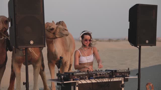Amelisa - Dj Set In Desert With Camels MIX [ORGANIC HOUSE AFRO HOUSE]