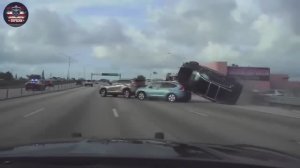 Самые УЖАСАЮЩИЕ полицейские погони на высокой скорости, снятые на видеорегистратор.