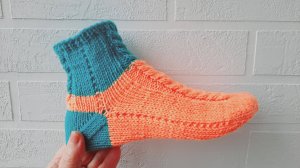 Носки с интересной пяткой.