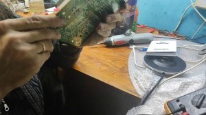 РЕМОНТИРУЕМ ТЕХНИКУ В МАСТЕРСКОЙ