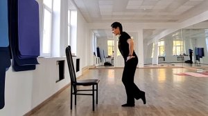 Экспресс-тренировка у опоры.
