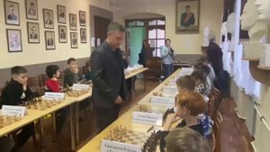 сеанс одновременной игры на 20 досках от МГ Артема Ильина