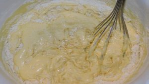 Кекс с бананами и орехами