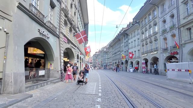БЕРН, ШВЕЙЦАРИЯ - Как выглядит центр города сегодня, пешеходная экскурсия по улицам. смотреть онлайн