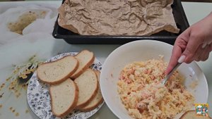 Тёплые бутерброды с крабовыми палочками — простой и вкусный перекус за 10 минут!