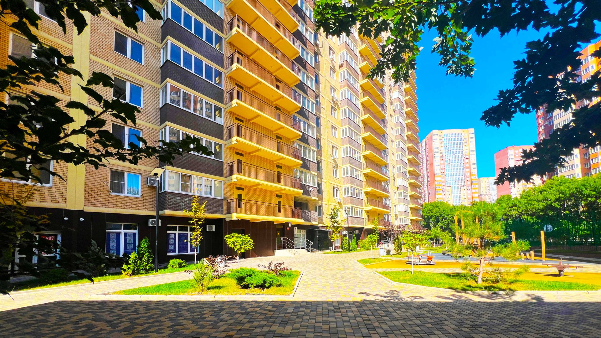 Красивая квартира с евроремонтом и мебелью заезжай и живи или покупай под инвестицию! смотреть онлайн