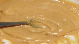 Наполеон из слоеного теста со сгущенкой