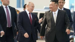 Ким Чен Ын поздравил Путина с днем рождения