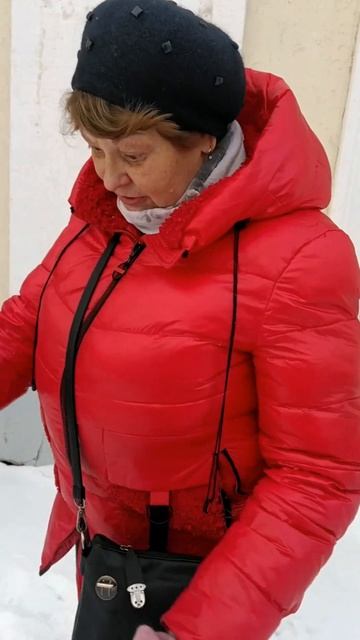 ВСТРЕЧА С ПОСТРАДАВШЕЙ на ст/Петушки.#петушки #станция #платформа #пострадавшие #опасно #sos #перрон