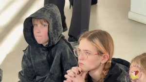 Модельная -актерская школа для детей и подростков .