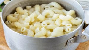 Макароны с сыром и молоком