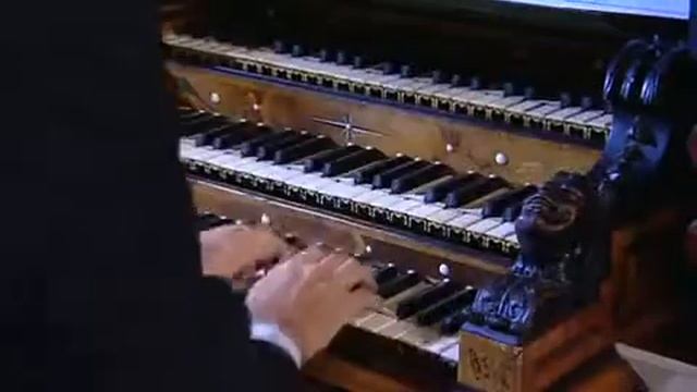 Иоганн Себастьян Бах. Токката и фуга ре минор смотреть онлайн