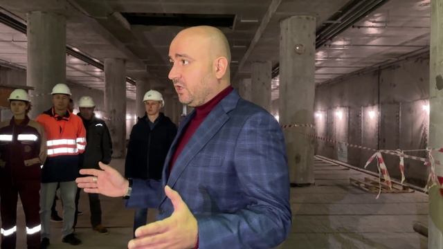 ГУБЕРНАТОР НА СТРОЙКЕ МЕТРО