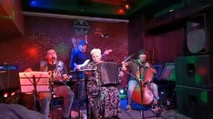 Ей (весна) - Дездемон Сидоров и Товарищи