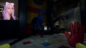 СБЕЖАЛА ОТ МОНСТРА ИЗ СТРАШНОЙ ФАБРИКИ ИГРУШЕК! Poppy Playtime