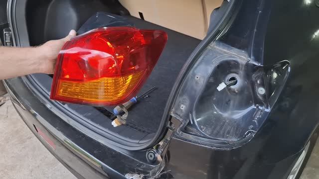 Как снять задний фонарь на Mitsubishi ASX 2013г