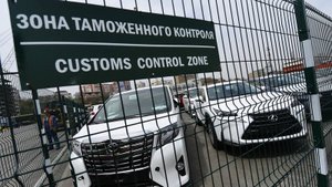 Попали под утильсбор: Что делать тем, кто не успеет растаможить авто до 1 ноября?