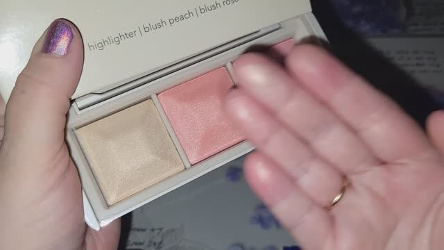 Шикарный заказ косметики и аромата.