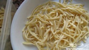 Макароны с базиликом и миндалем