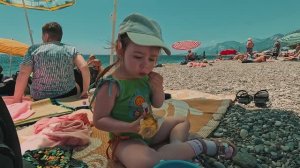 Ангелина на пляже в Анталье, Турция. 3 бесплатных кукурузы!!!