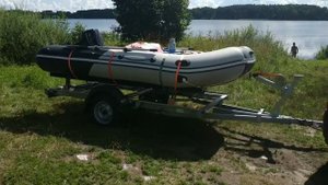 Тест и миниобзор лодочного прицепа "ВОДНИК В7". КУРГАНСКИЕ ПРИЦЕПЫ.