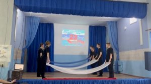 Танец с полотнами на 23 февраля