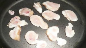 Макароны с курицей в сырном соусе