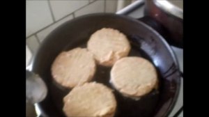 Как жарить замороженные котлеты на сковороде