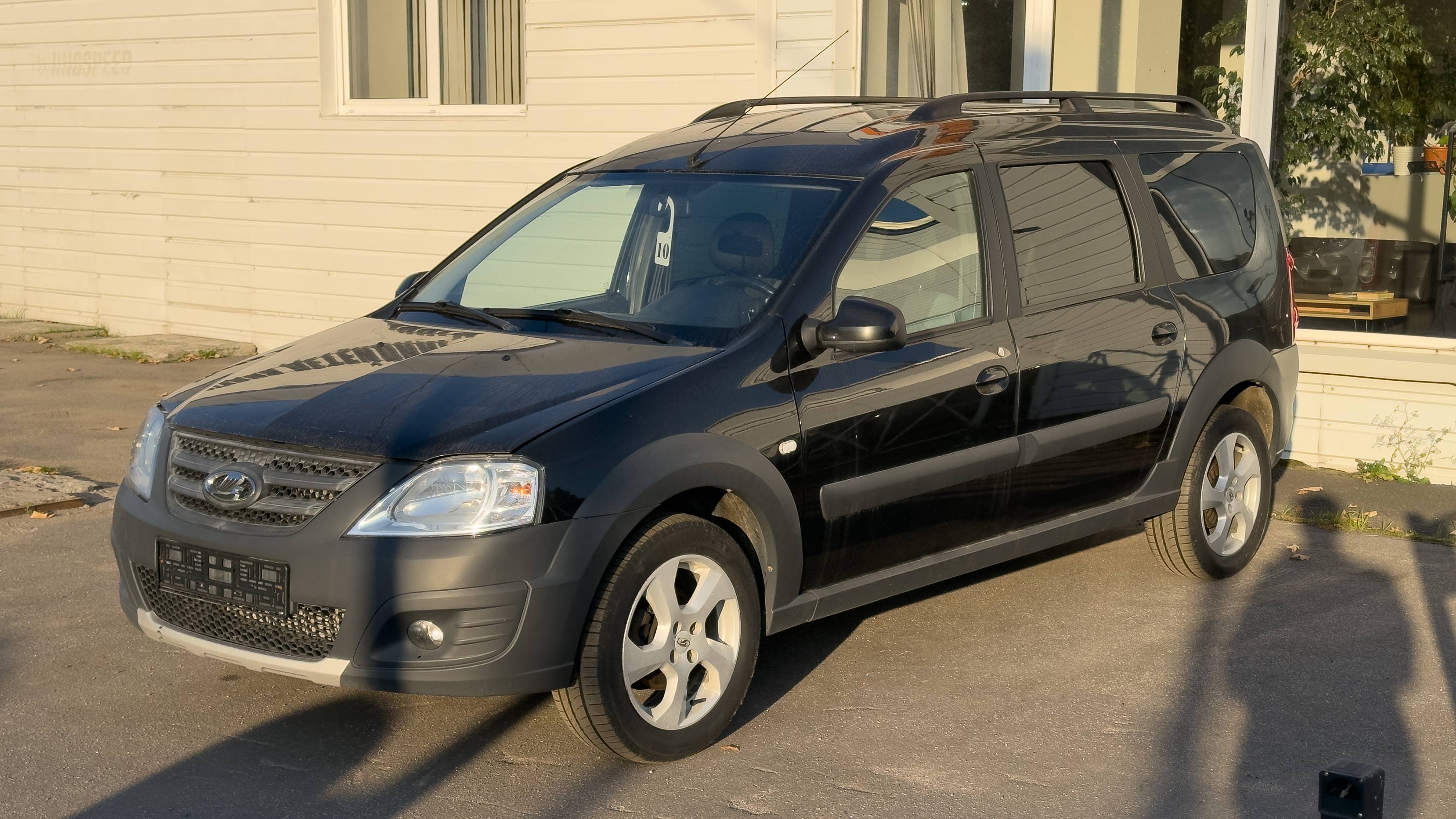 Lada Largus Cross zip8988 - Вы можете купить в автосалоне АВРОРА Санкт-Петербург