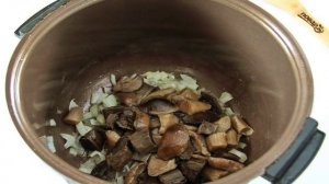 Макароны с грибами в мультиварке