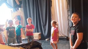 Илья на кружке чтец