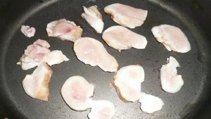 Макароны с курицей в сырном соусе