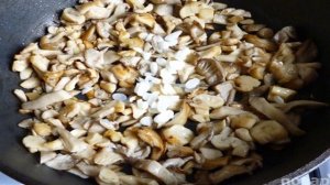 Макароны с вешенками