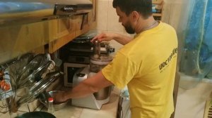 Пикантный салат из огурцов с чили перцем в банках на зиму