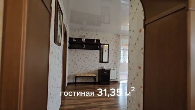 Продается светлый просторный 3-х этажный коттедж 2343 кв м  на земельном участке 8 соток ИЖС