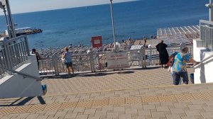 Анапа. Октябрьское лето! Пляж Высокий Берег. Полно людей! 7 октября 2025. 14.00