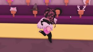 ПОКАЗ МОД, НО МЫ ГОТЫ! Roblox Fashion Famous