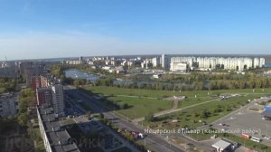 Виды с самой высокой точки в микрорайоне Мещерское озеро его застройку, озеро и Волгу