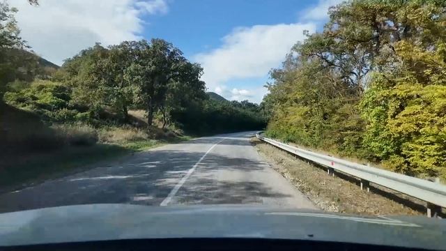 Черноморское побережье. По горам осеннего Крыма на машине..
